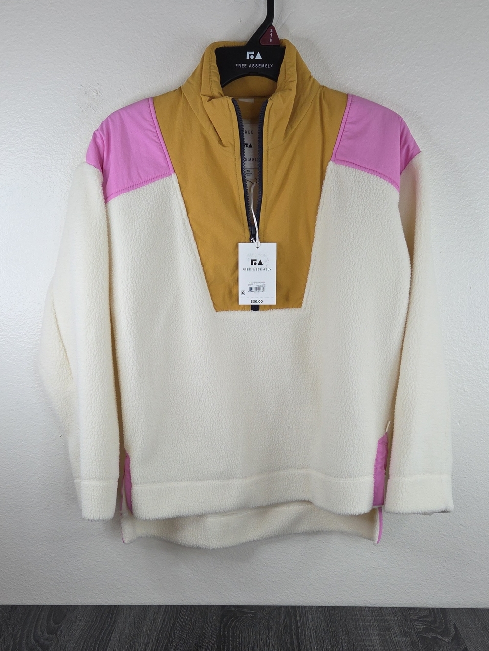 Free Assembly Womans XSCream Sherpa Pullover with Mustard & Pink Accents